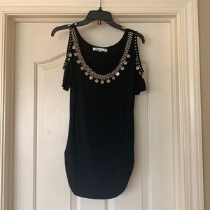 NicoLA open shoulder top